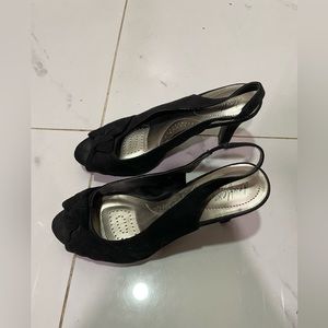 Dexflex Heels Peep Toe slingback platform pump cushioned footbed Women events